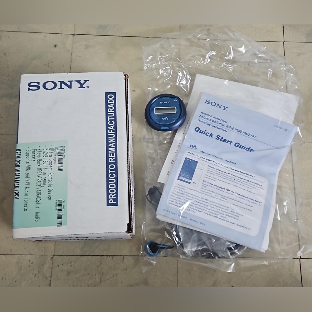 Sony Walkman NW-E105 Blue PSYC 512 MB MP3 Digital Media Player
